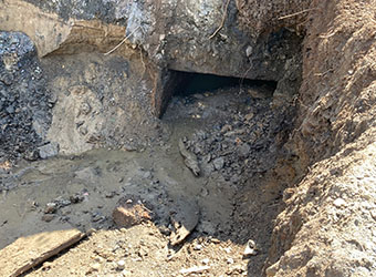 Entrance to the discovered tunnel