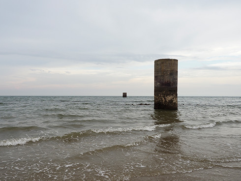 Exhaust tower called pier